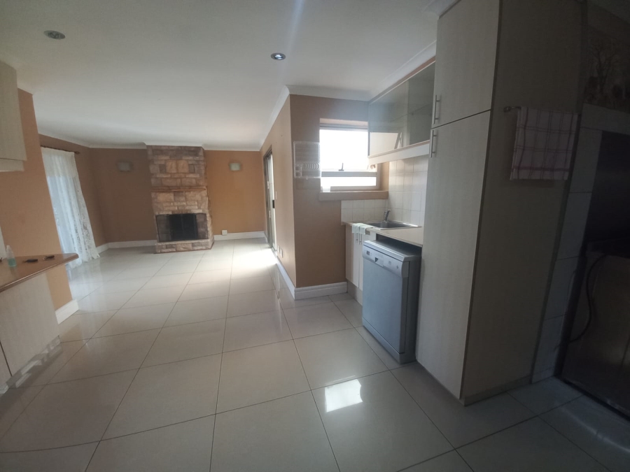 4 Bedroom Property for Sale in Portlands Western Cape